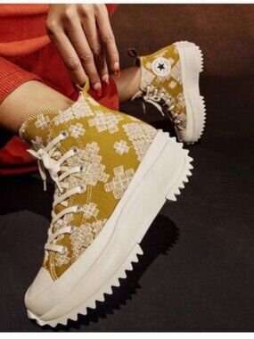 Converse Run Hike Platform Tonal Embroidery Sneakers - Size 10 (Womens)